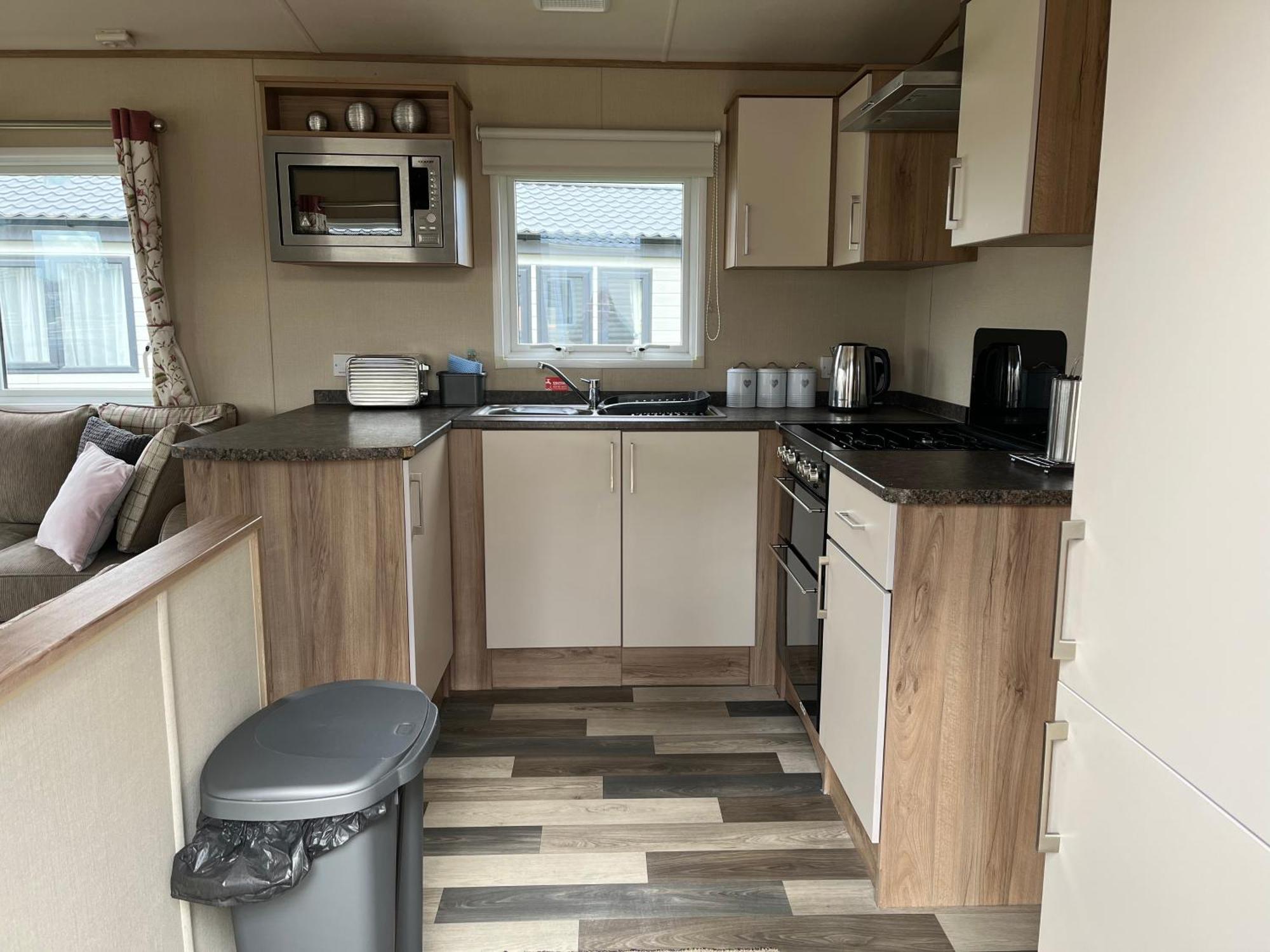 Tattershall Lakes Kingfisher Caravan 8 Berth With Hot Tub & Wifi Extérieur photo